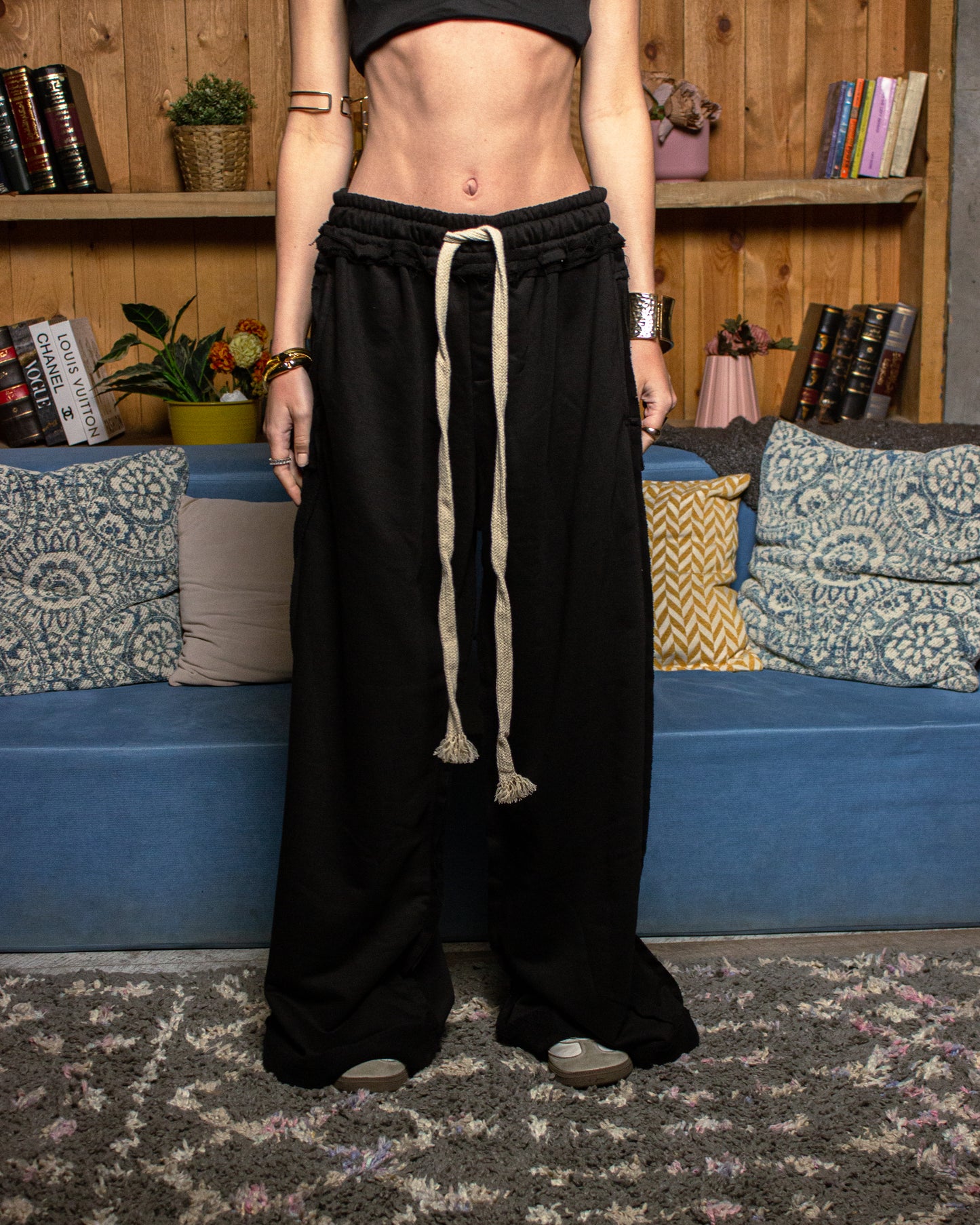 Literally Love Basic Sweatpants (black)
